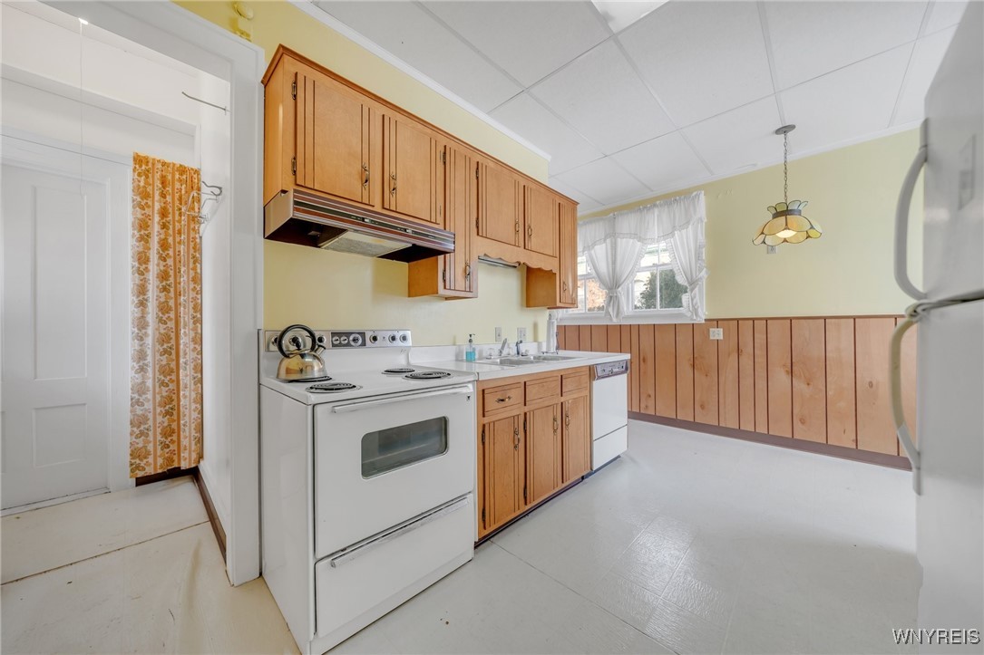 Royalton, New York 14105, United States, 6 Bedrooms Bedrooms, ,3 BathroomsBathrooms,Residential,Active,1662