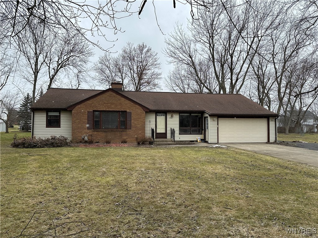 4986 Ledge Lane, Clarence, New York image 1