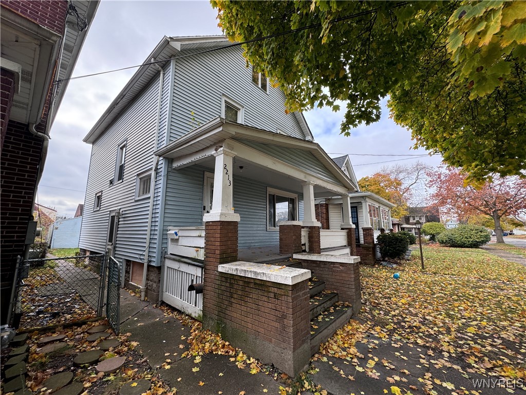 2213 Woodlawn Avenue, Niagara Falls, New York image 3