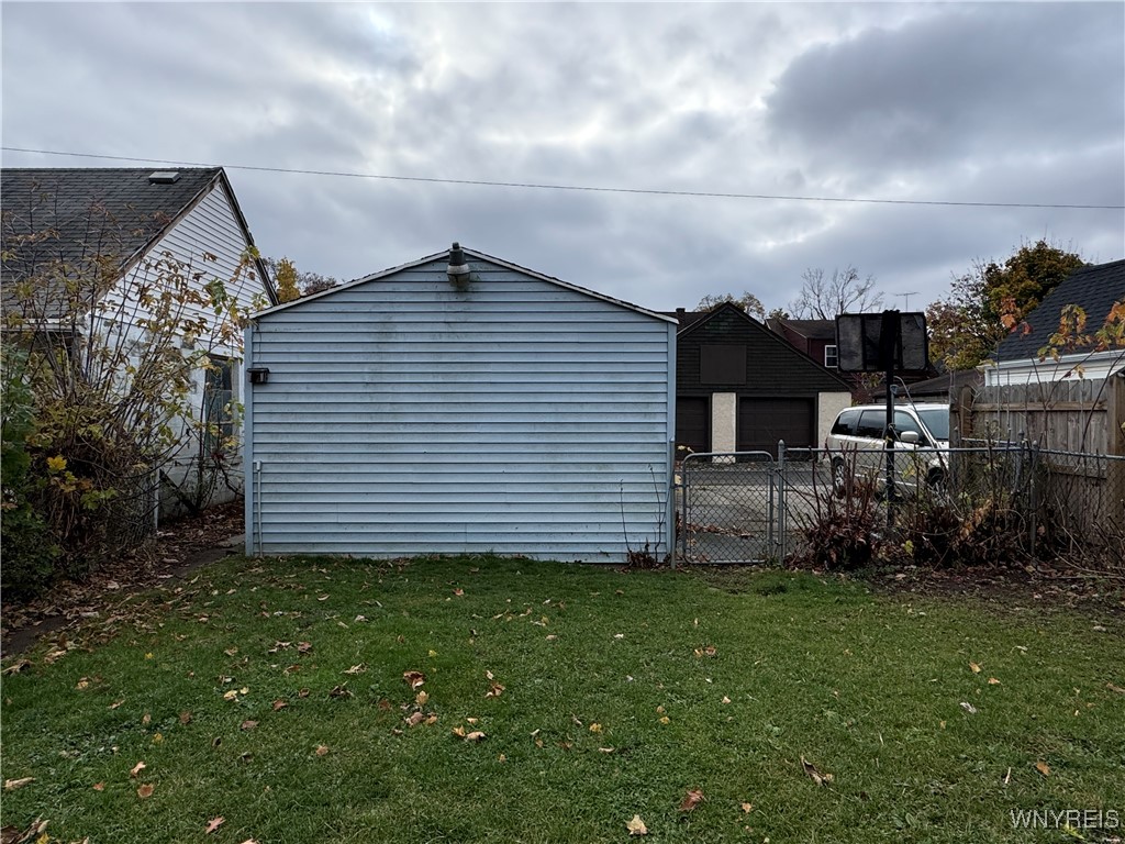 2213 Woodlawn Avenue, Niagara Falls, New York image 4