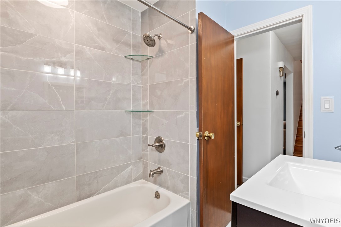 41 Hillside Avenue, Orchard Park, New York image 19