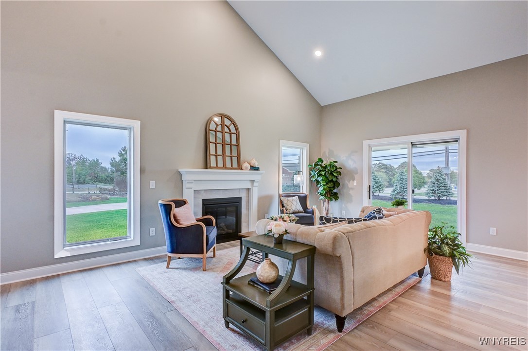 16 A Stonham Place N 0201