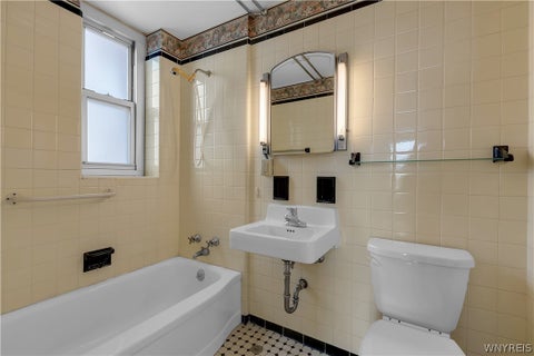 Tiny photo for 751 W Ferry Street #6CD, Buffalo, NY 14222 (MLS # B1722028)