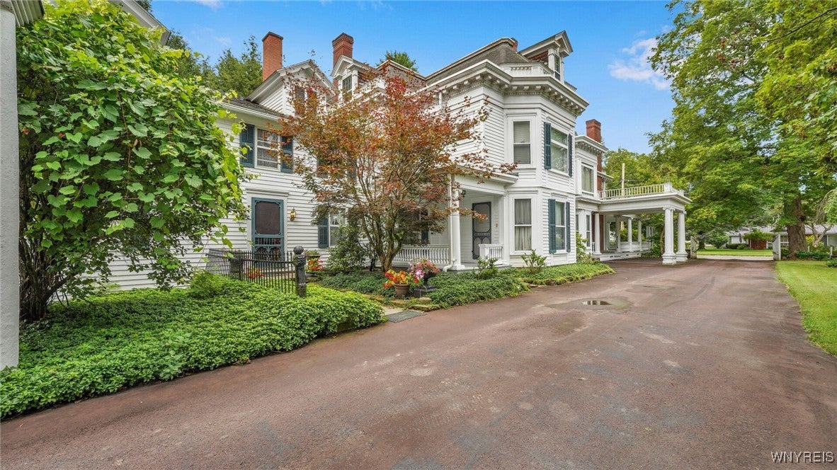 29 Willets Avenue