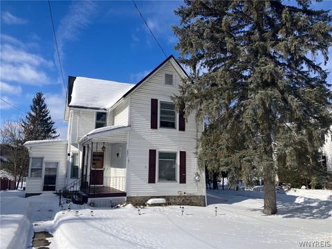 221 N Main Street Warsaw NY 14569