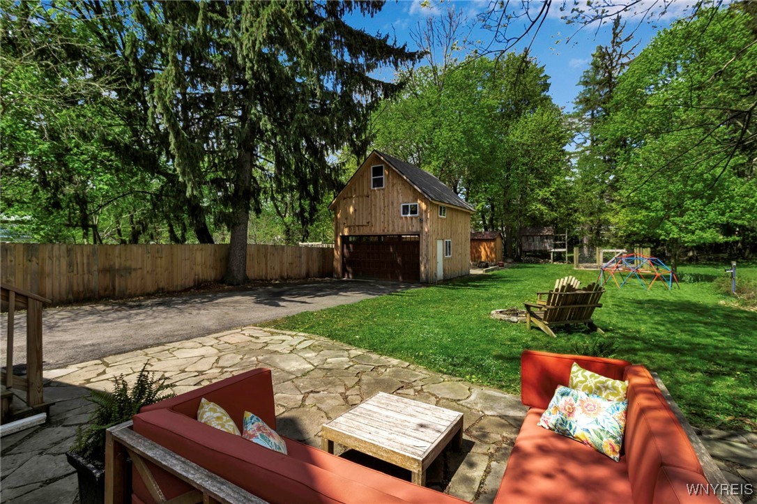 278 Prospect Avenue, Aurora, New York image 37