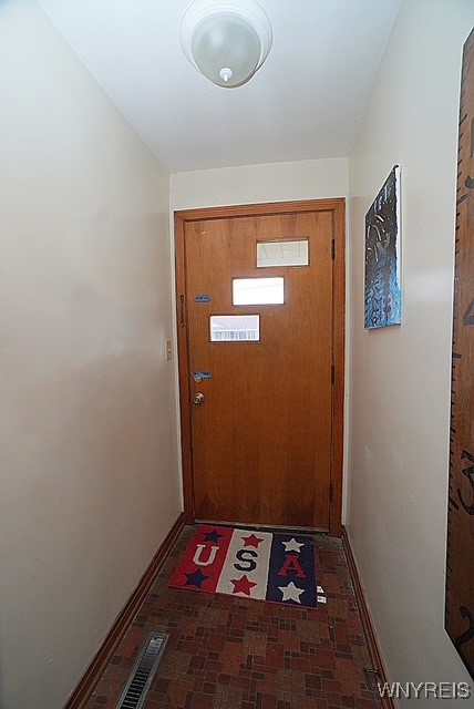 454 70th Street, Niagara Falls, New York image 6