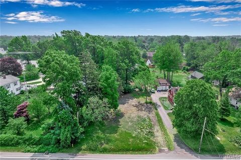 Photo of 5057 Lake Shore Road, Hamburg, NY 14075 (MLS # B1656305)