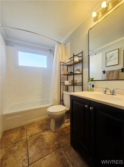 Tiny photo for 79 Autumnwood Drive, Cheektowaga, NY 14227 (MLS # B1655401)