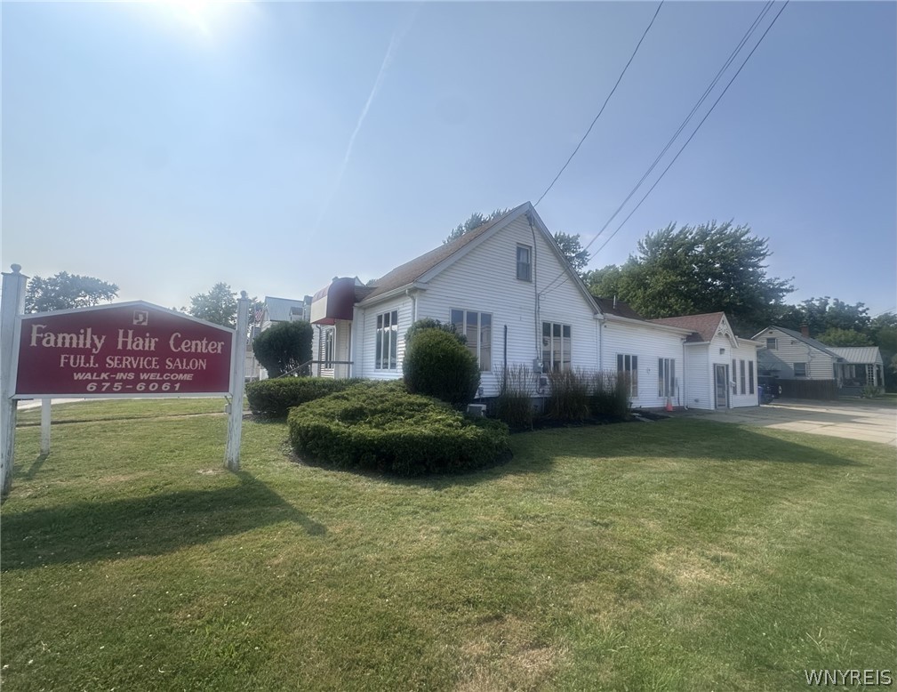 736 Center Road - Photo 3
