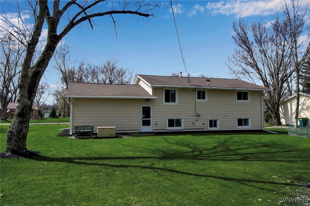 7227 Elmtree Place, Boston, New York image 7