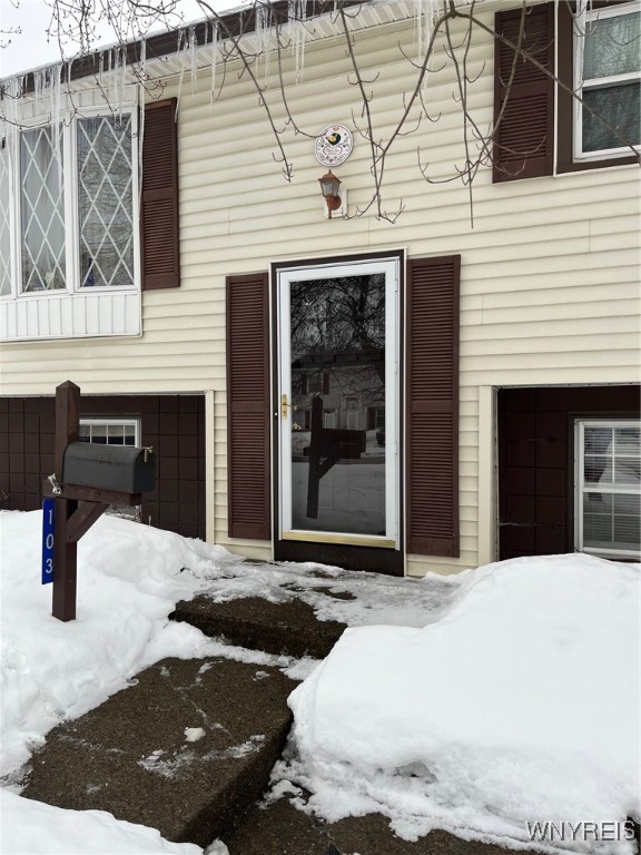 103 W Toulon Drive, Cheektowaga, New York image 3