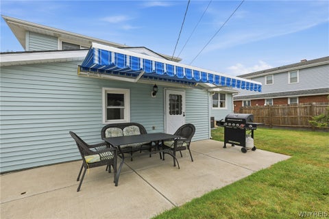 Tiny photo for 29 Rosemead Lane, Cheektowaga, NY 14227 (MLS # B1702426)