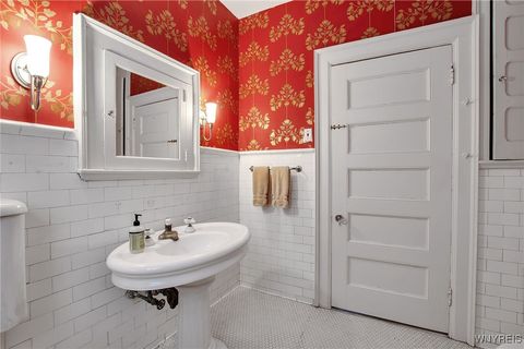 Tiny photo for 704 Auburn Avenue, Buffalo, NY 14222 (MLS # B1658686)