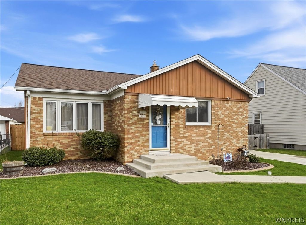 Photo of 85 Cathedral Lane, Cheektowaga, NY 14225 (MLS # B1672749)