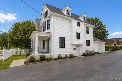 Tiny photo for 422 Marilla Street, Buffalo, NY 14220 (MLS # B1709000)