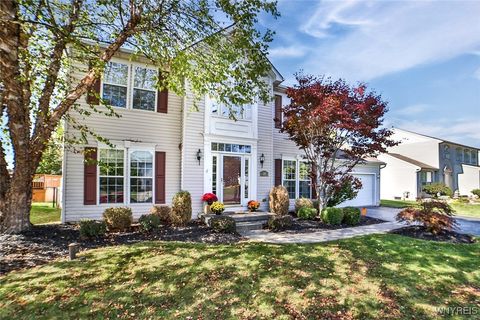 Photo of 17 Creekwood Drive, Lancaster, NY 14086 (MLS # B1643144)