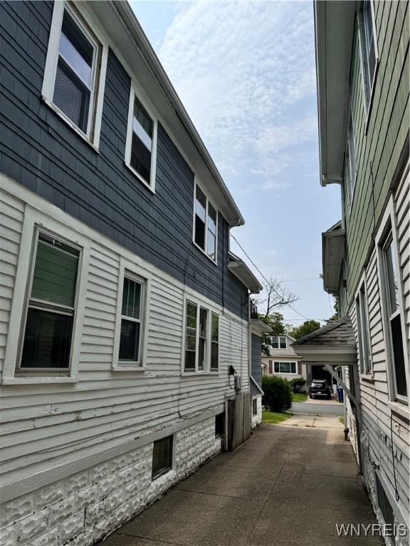 238 Rounds Avenue