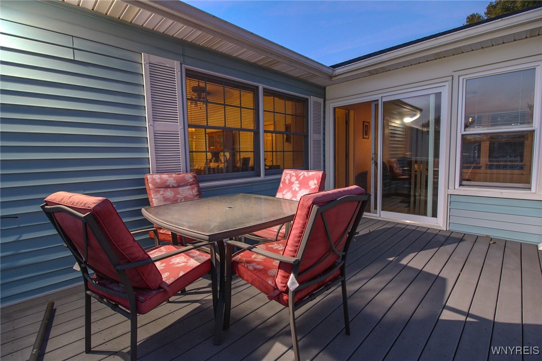 Chili, New York 14514, United States, 2 Bedrooms Bedrooms, ,2 BathroomsBathrooms,Residential,Active,221717