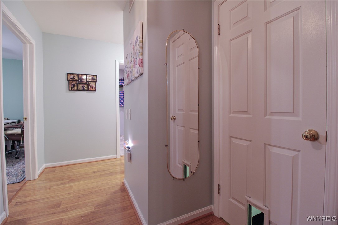 Chili, New York 14514, United States, 2 Bedrooms Bedrooms, ,2 BathroomsBathrooms,Residential,Active,221717