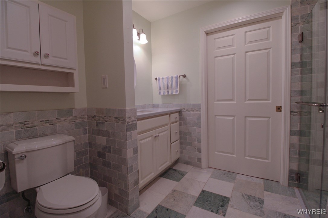 Chili, New York 14514, United States, 2 Bedrooms Bedrooms, ,2 BathroomsBathrooms,Residential,Active,221717