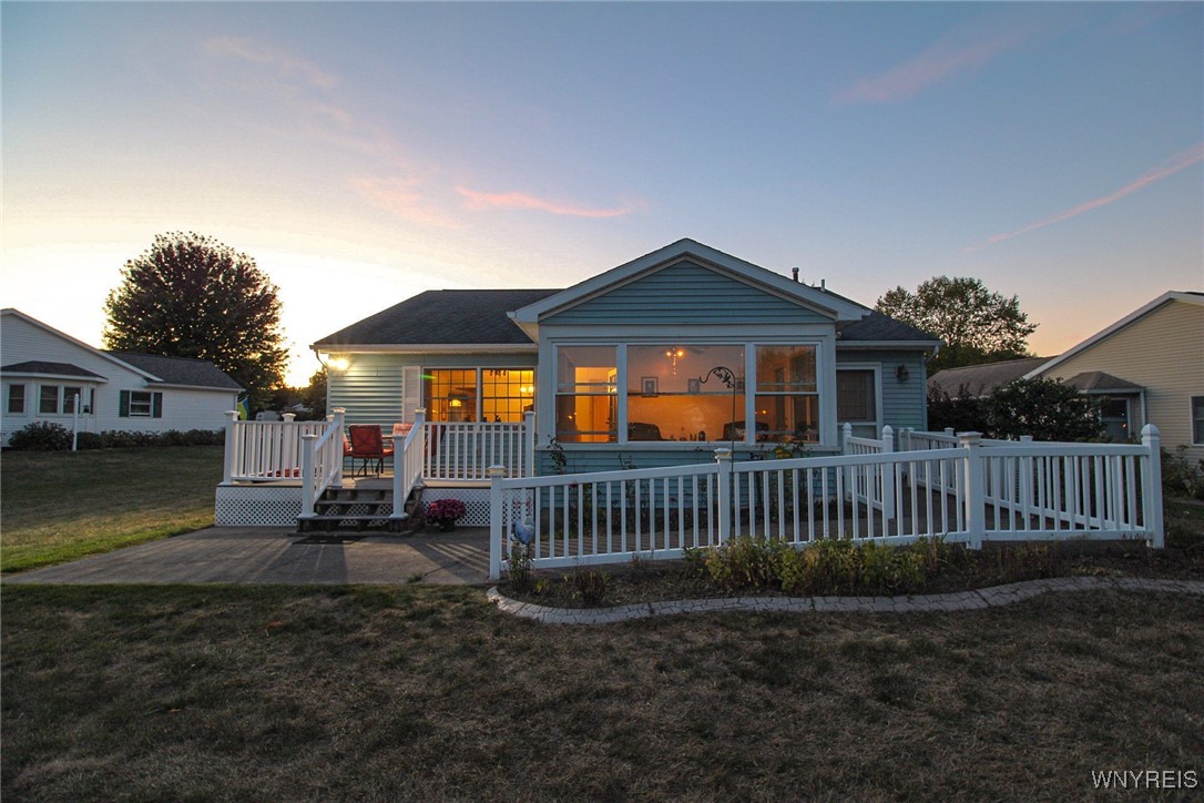 Chili, New York 14514, United States, 2 Bedrooms Bedrooms, ,2 BathroomsBathrooms,Residential,Active,221717