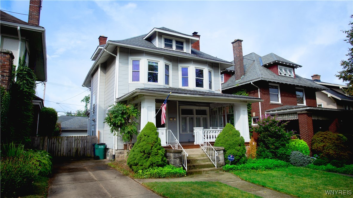 72 University Avenue