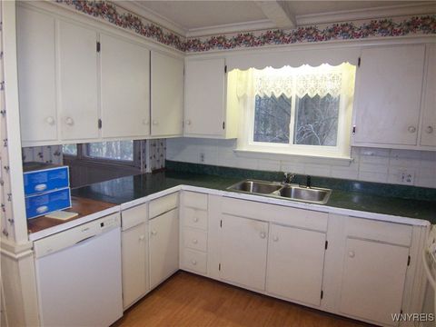 Tiny photo for 8 Lawrence Avenue, Pembroke, NY 14036 (MLS # B1655371)