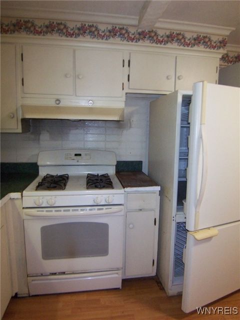 Tiny photo for 8 Lawrence Avenue, Pembroke, NY 14036 (MLS # B1655371)