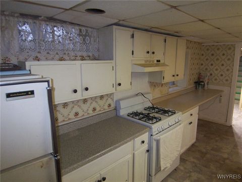 Tiny photo for 8 Lawrence Avenue, Pembroke, NY 14036 (MLS # B1655371)