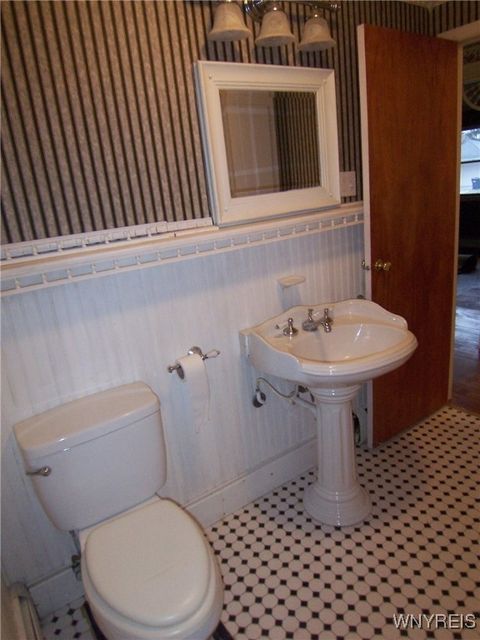 Tiny photo for 8 Lawrence Avenue, Pembroke, NY 14036 (MLS # B1655371)