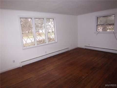 Tiny photo for 8 Lawrence Avenue, Pembroke, NY 14036 (MLS # B1655371)
