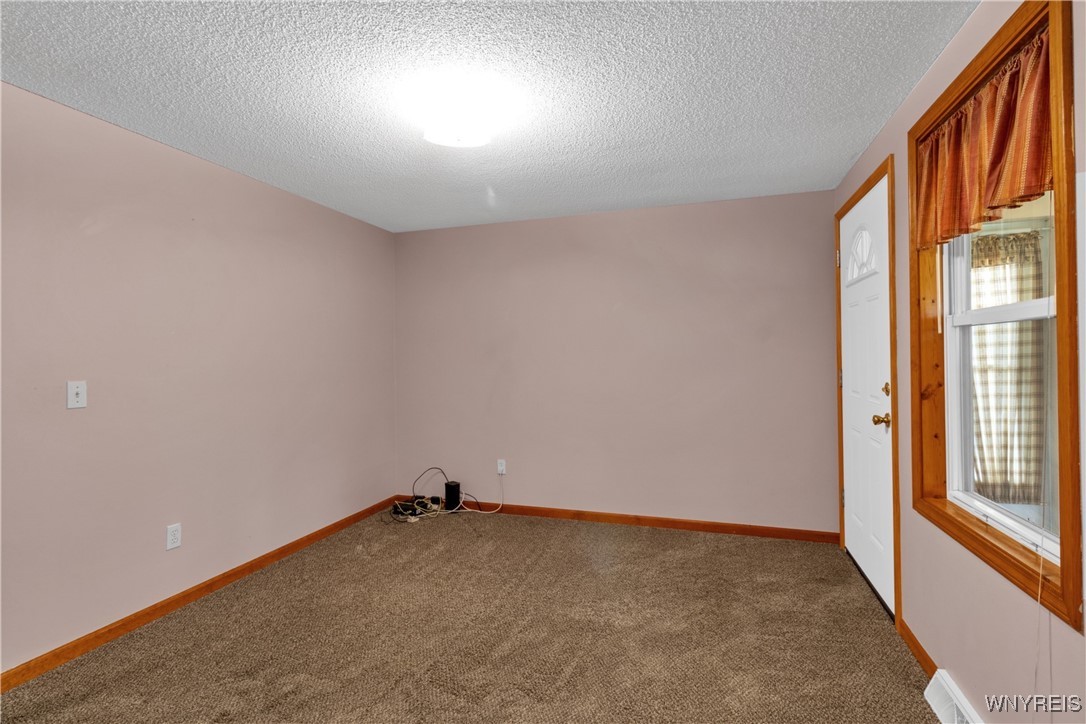 496 Wallace Avenue, North Tonawanda, New York image 16
