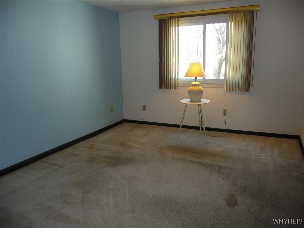 46 Pebble Creek Drive, Cheektowaga, New York image 12