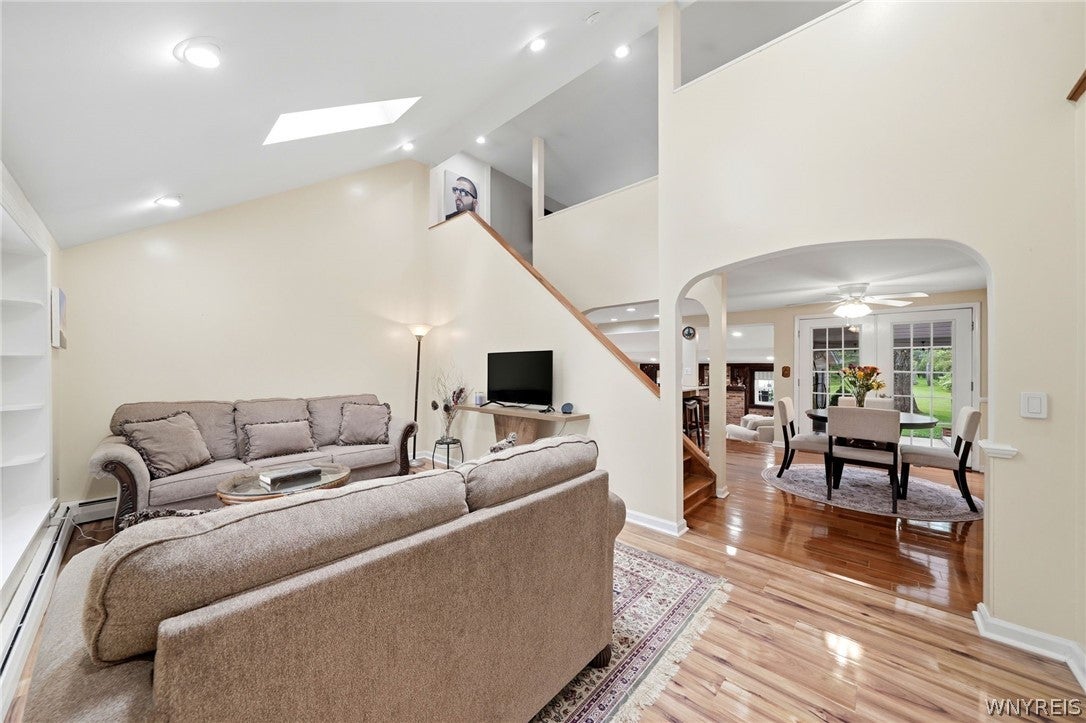 5241 William Street