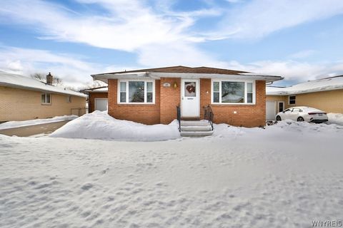 Homes For Sale - 47 Armond Lane<br/> Cheektowaga, NY 14043