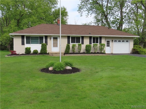 Homes For Sale - 43 Hessland Court<br/> Erie County, Elma, NY 14059