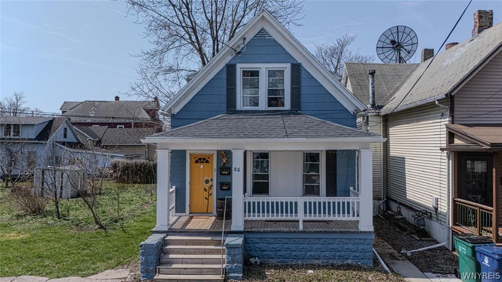 Photo of 86 Guernsey Street, Buffalo, NY 14207 (MLS # B1674498)
