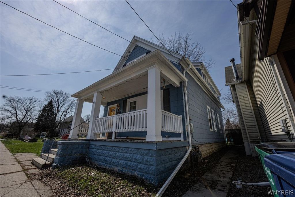 Photo of 86 Guernsey Street, Buffalo, NY 14207 (MLS # B1674498)