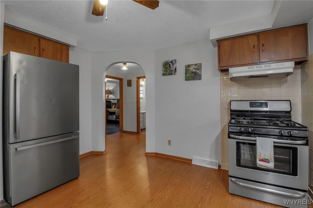 212 Wagner Avenue, Cheektowaga, New York image 16