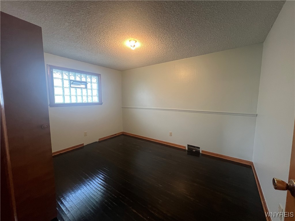 212 Wagner Avenue, Cheektowaga, New York image 20