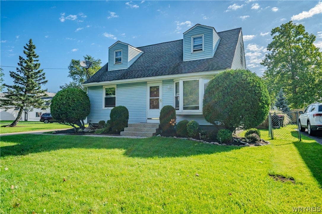 16 Broezel Avenue