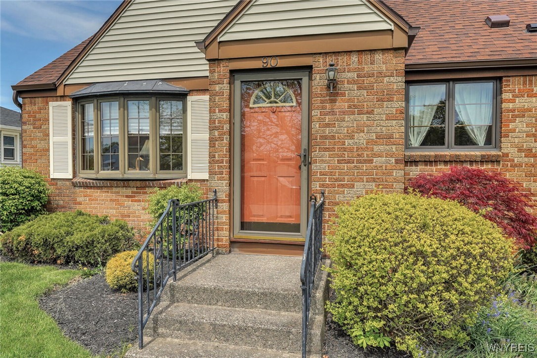 90 Joseph Street, Cheektowaga, New York image 4