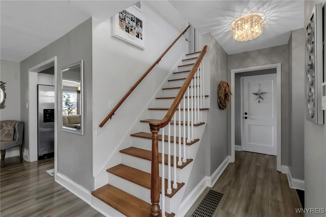 863 Hillside Drive, Lewiston, New York image 4