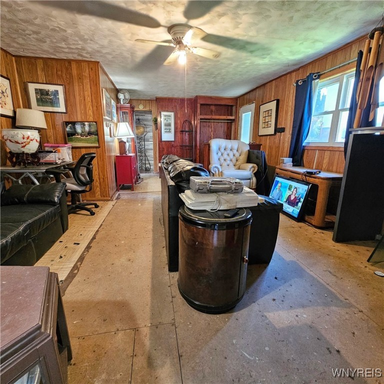 Shelby, New York 14103, United States, 3 Bedrooms Bedrooms, ,1 BathroomBathrooms,Residential,Pending,33102