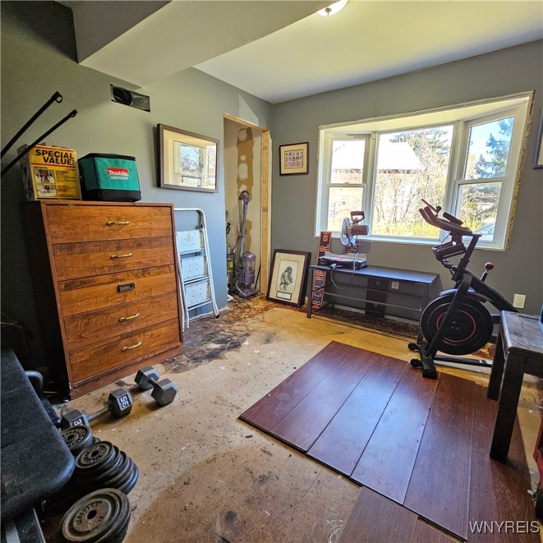 Shelby, New York 14103, United States, 3 Bedrooms Bedrooms, ,1 BathroomBathrooms,Residential,Pending,33102