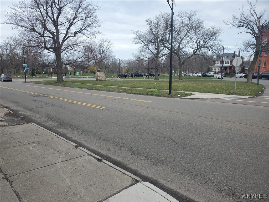 31 Walden Avenue, Buffalo, New York image 15