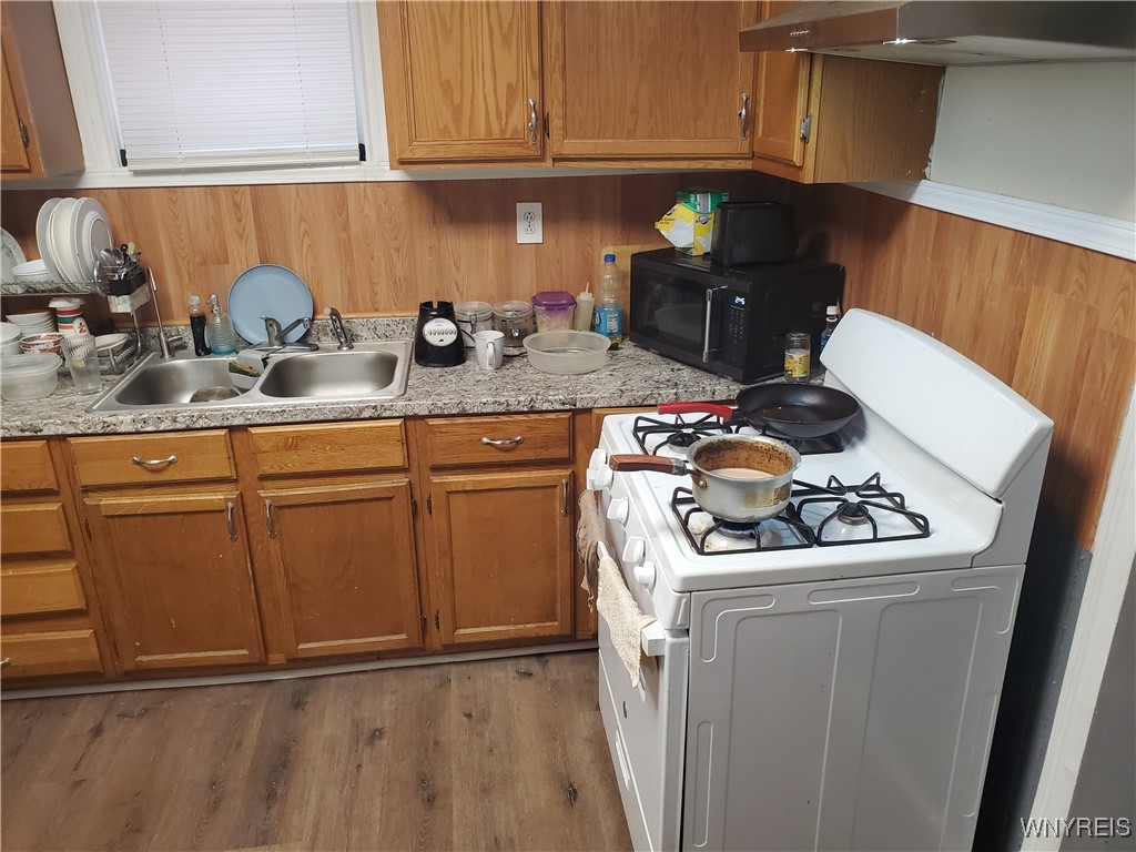 31 Walden Avenue, Buffalo, New York image 5