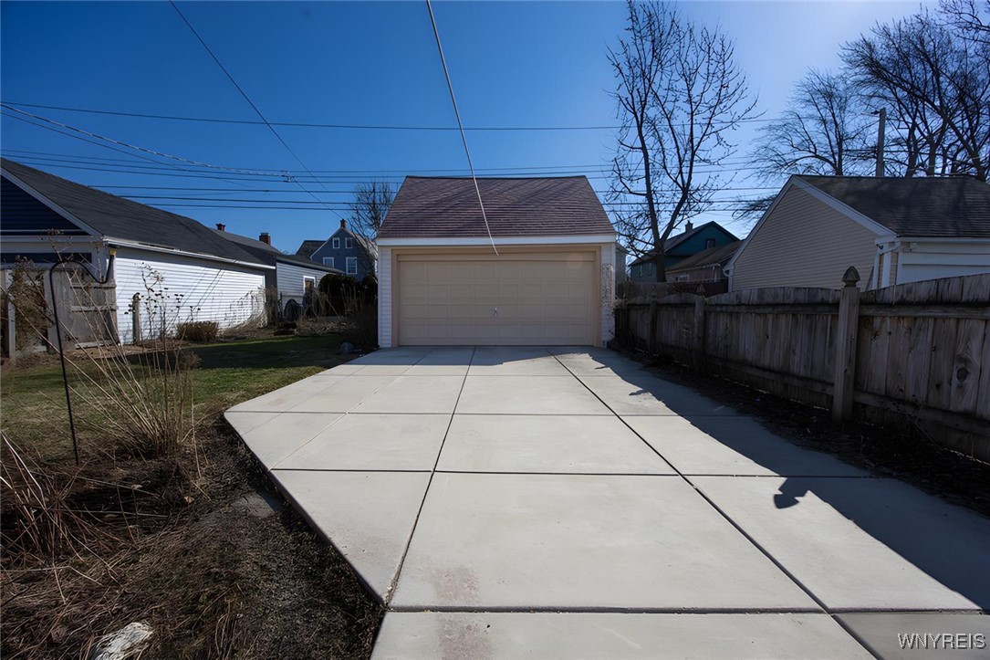 105 Winston Road, Buffalo, New York image 32