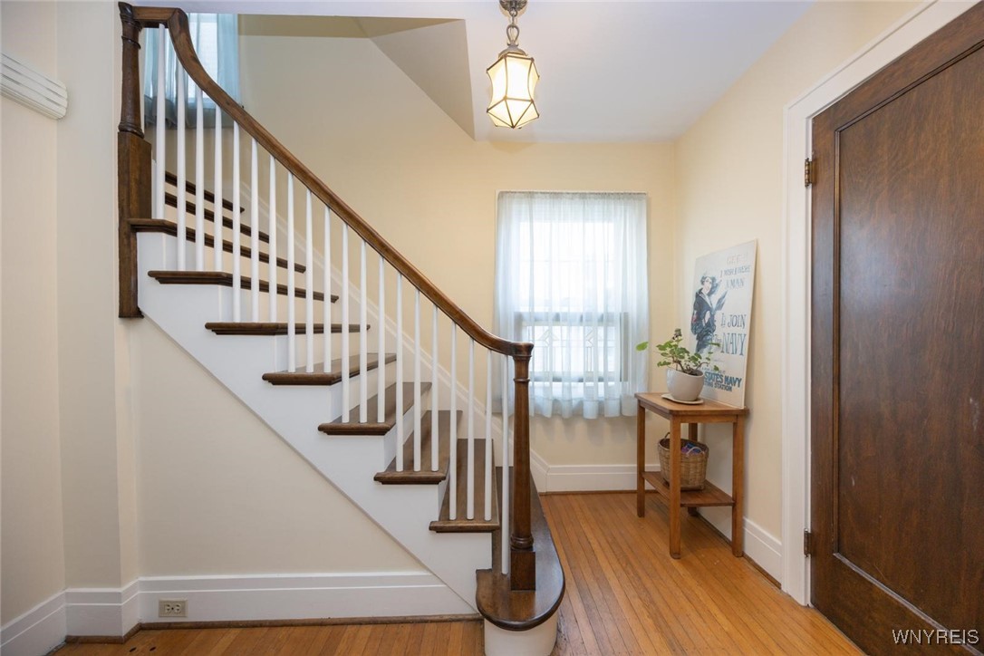 105 Winston Road, Buffalo, New York image 7